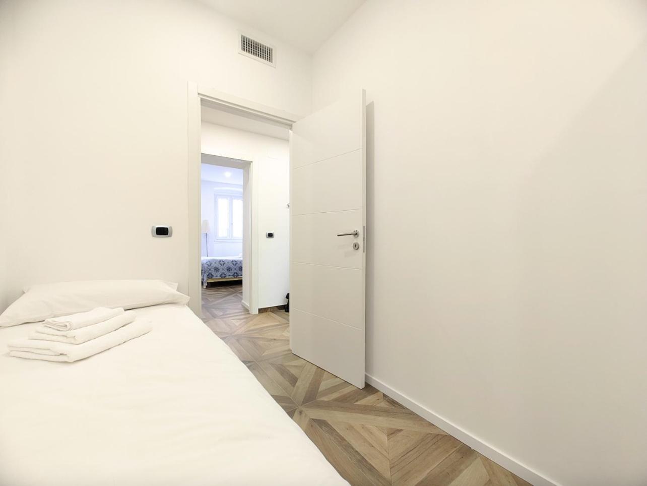 Trieste Stazione - Free Wifi Apartamento Exterior foto